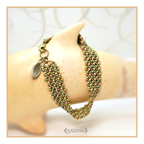 Bracelet "inaya" forest spirit tissé à l'aiguille avec des perles en verre japonaises (#bc113 p138)
