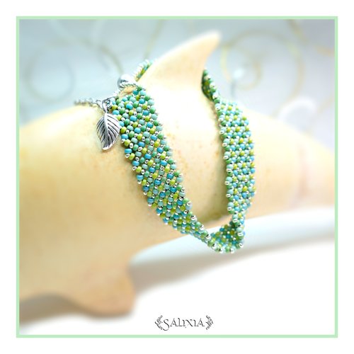 Bracelet "inaya" celadon tissé à l'aiguille avec des perles en verre japonaises (#bc114 p139)