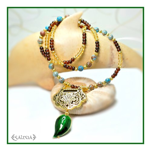 Pièce unique - collier pendentif ethnique soraya agate d'indonésie et sa feuille émeraude (#c115)