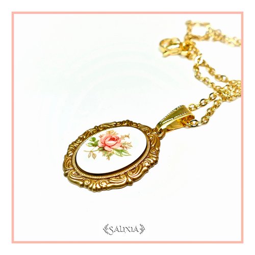 Piéce rare - collier pendentif de style victorien cabochon porcelaine japonaise laiton doré antique haute qualité (#c130.a)