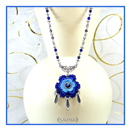 Collier fleur au crochet d'art cristal perles de bohème chaine et mousqueton acier inoxydable (#c157)