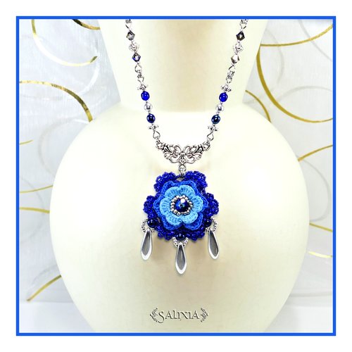Collier fleur au crochet d'art cristal perles de bohème chaine et mousqueton acier inoxydable (#c157)