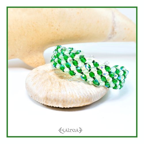Bracelet nora esprit green amazone perles de bohème aurore boréale fermoir à clip déployant (#bc157)