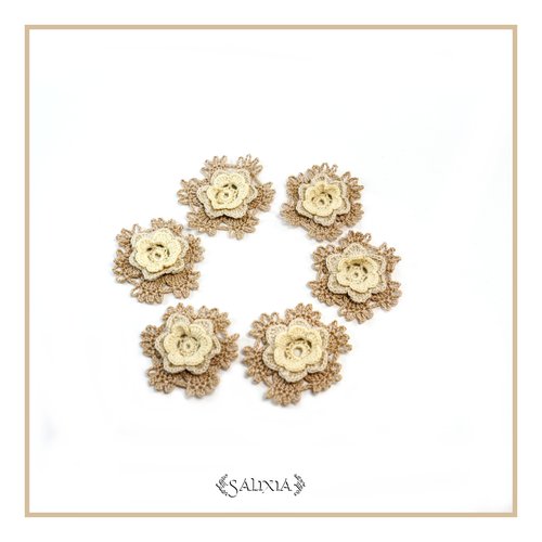 Petites fleurs au crochet d'art réalisées avec un fil très fin - unitaire ou lot de 6 fleurs