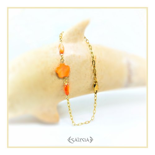 Bracelet tina fleur et perles en nacre naturelle corail orangé, acier inoxydable doré (#bc167)
