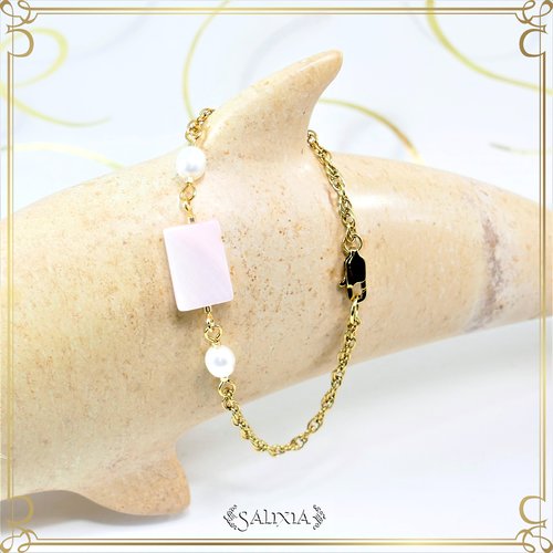 Bracelet tina rectangle en nacre naturelle rose poudré pastel, perles de culture d'eau douce ivoire, acier inoxydable doré (#bc168)