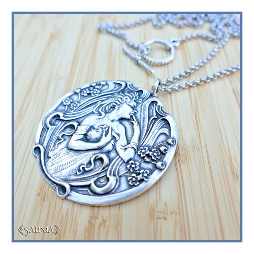 Pièce unique - collier art nouveau esprit alphonse mucha jeune fille aux fleurs laiton plaqué argent sterling haute qualité (#c245)