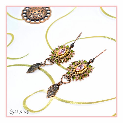 Boucles d'oreilles bohème vintage cristal vert olivine et rose clair crochets cuivre (#bo691)