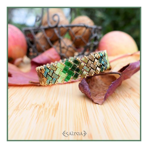 Bracelet tissé perles tila 4 rangs en dégradé de vert toggle ou mousqueton au choix (#bc258)