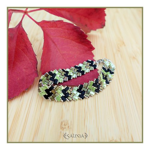 Bracelet tissé perles tila 4 rangs tons vert mousqueton acier inoxydable. (#bc266)