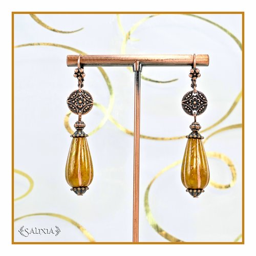 Boucles d'oreilles cuivrées, gouttes en verre de bohème patinées antiques (#bo694)