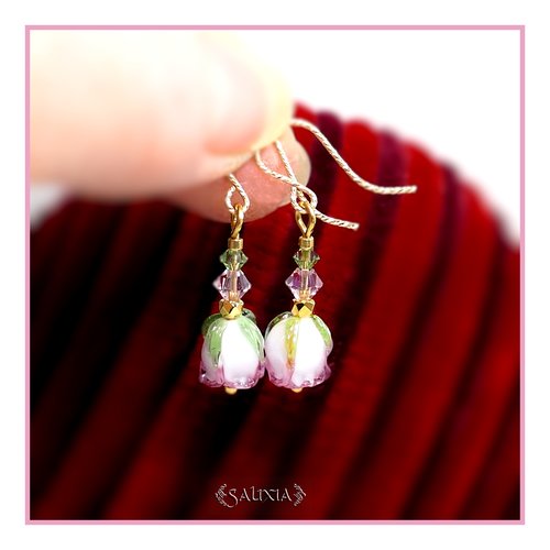 Pièce rare - boucles d'oreilles bouton de rose artisanal en verre lampwork cristal laiton doré or fin crochets gold filled (#bo705)