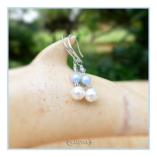 Boucles d'oreilles carolina bleu, perles en cristal bleu ciel et blanc nacré, crochets laiton plaqué argent (#bo670 p213)