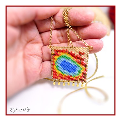 Collier pendentif le trou bleu du parc de yellowstone tissé à l'aiguille perles japonaises (#c253)