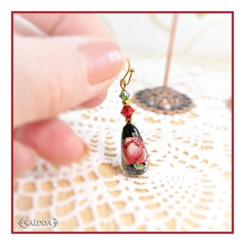 Boucles d'oreilles les florales : la pivoine rouge, gouttes japonaises tensha, cristal, acier inoxydable doré (#bo741)