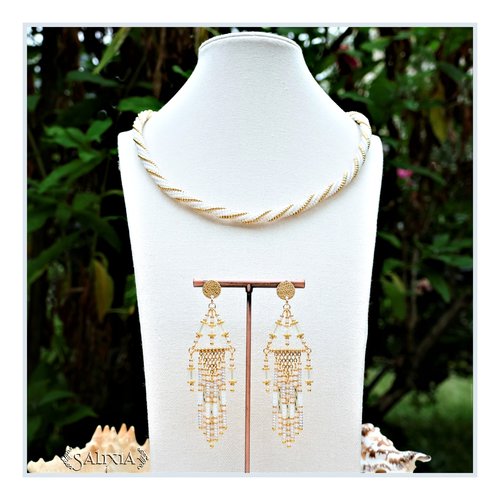 Piéce unique - collier torsadé tissé à l'aiguille perles japonaises blanc opale et doré fermoir acier inoxydable doré (#c266)