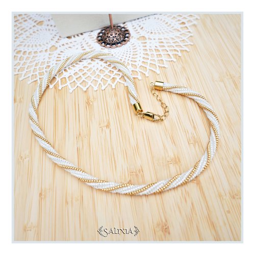 Piéce unique - collier torsadé tissé à l'aiguille perles japonaises blanc opale et doré fermoir acier inoxydable doré (#c266)