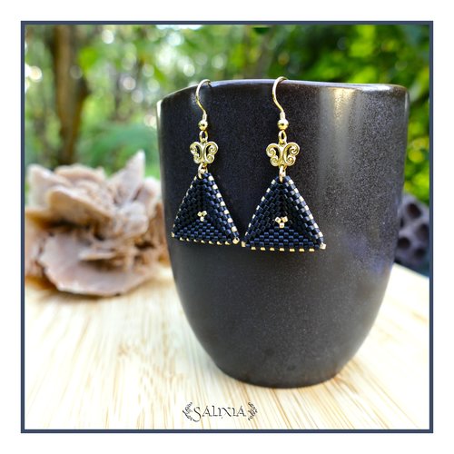 Boucles d'oreilles triangle 3d "talitha" black tissées à l'aiguille laiton doré or fin crochets en acier inoxydable doré (#bo805)