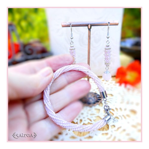 Bracelet "magnolia" torsadé tissé à l'aiguille perles japonaises rose albâtre (#bc415 p262)