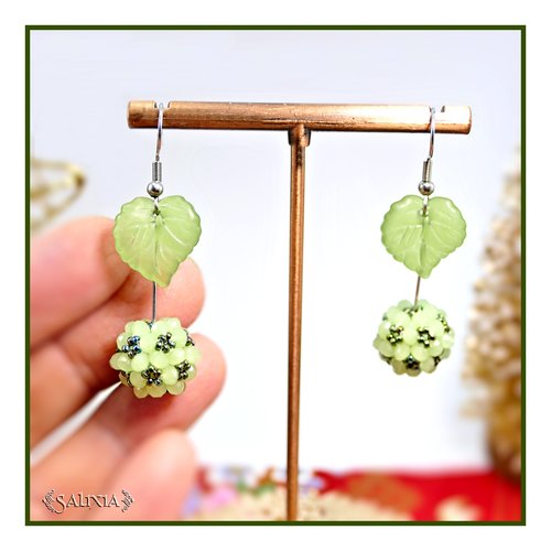Boucles d'oreilles collection "berries" tissées perles vert jade perles japonaises vertes irisées crochets acier inoxydable (#bo882)