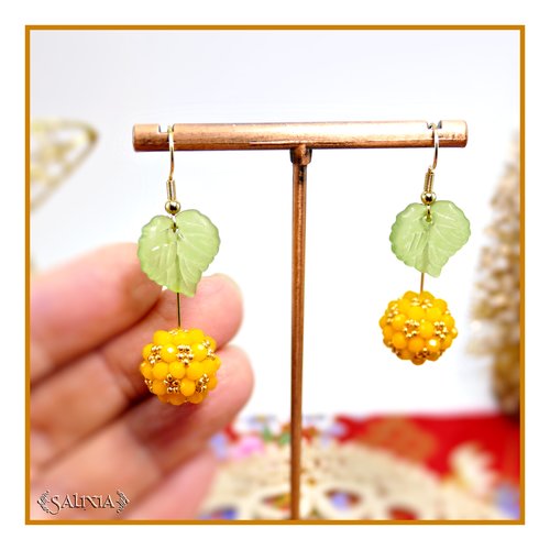 Boucles d'oreilles collection "berries" tissées perles jaune pollen perles japonaises dorées crochets acier inoxydable (#bo889)