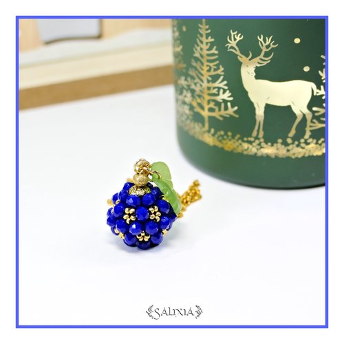 Collier collection "sweet berries" pendentif tissé perles bleu cobalt chaine et mousqueton dorés à l'or fin 24 carats (#c326)