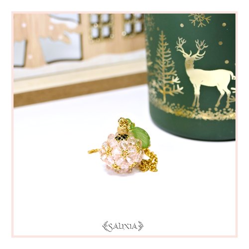 Collier collection "sweet berries" pendentif tissé perles rose transparent chaine et mousqueton dorés à l'or fin 24 carats (#c338)