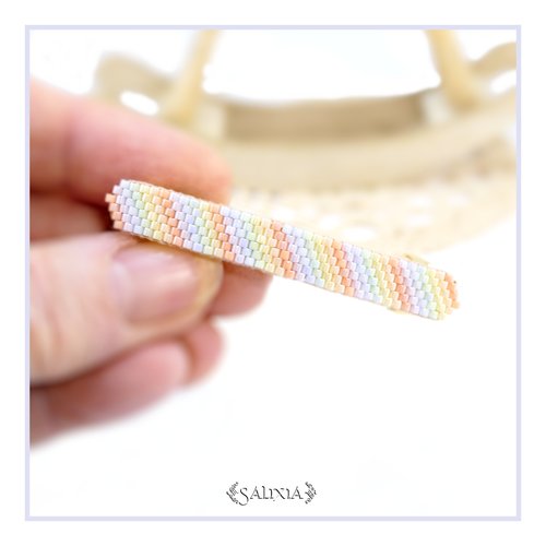 Barrette cheveux doré or fin arc en ciel pastel tissé à l'aiguille perles japonaises (#bar11)