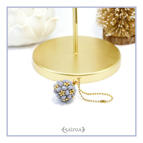 Bijou de sac ou porte clefs collection "little berries" tissé à l'aiguille gris opale chaine dorée or fin 18 carats (#bds25)
