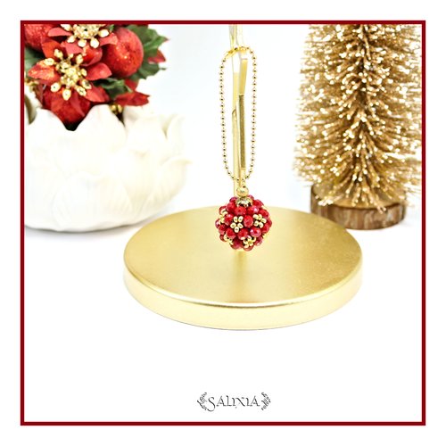 Bijou de sac ou porte clefs collection "little berries" tissé à l'aiguille rouge chaine dorée or fin 18 carats (#bds27)
