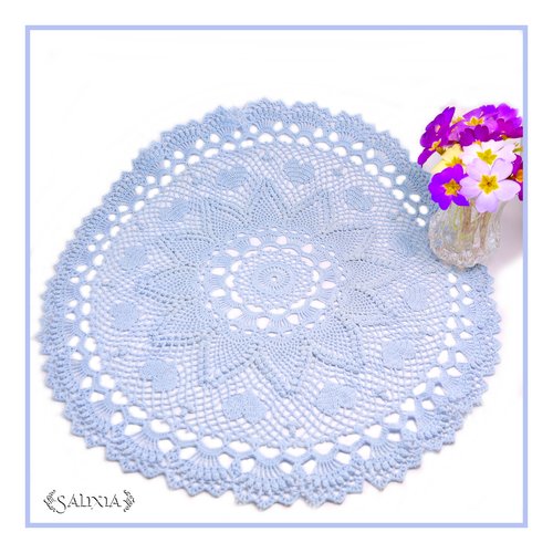 Napperon dentelle au crochet coloris bleu ciel 34 cm