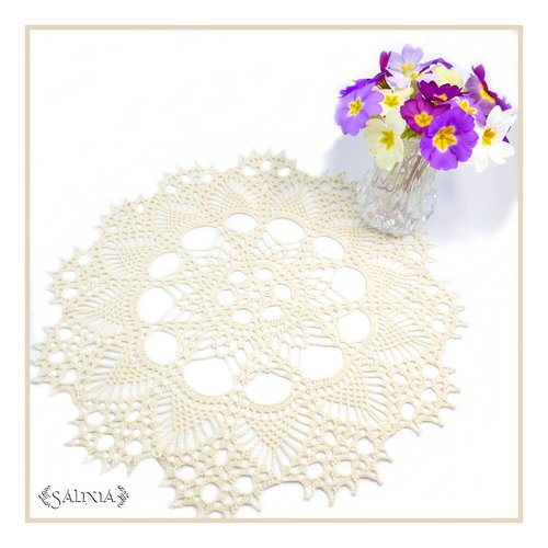 Napperon dentelle au crochet d'art coloris écru 25 cm