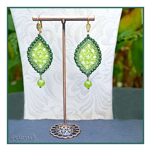 Boucles d'oreilles feuilles dentelle dégradé vert au crochet pierres fines péridot dormeuses ou crochets au choix (#bo-c59)