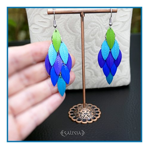 Boucles d'oreilles colibri petites plumes colorées crochets acier inoxydable (#bo936)