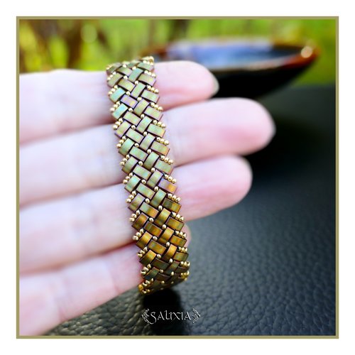 Bracelet tissé à l'aiguille perles tila 4 rangs khaki mat effet métallisé mousqueton acier inoxydable doré or fin 24 carats (#bc455)