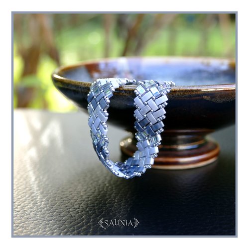 Bracelet tissé à l'aiguille perles tila 4 rangs en dégradé de gris mousqueton acier inoxydable (#bc453)