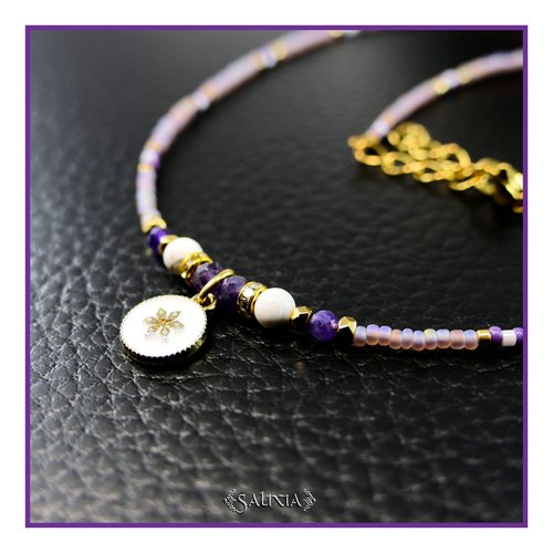 Collier pendentif fleur améthyste howlite blanc strass cristal perles japonaises améthyste givrées perles plaqué or 24 carats (#c386)