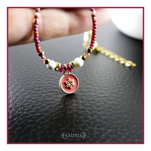 Collier pendentif fleur quartz grenat howlite blanc strass cristal perles japonaises rouge givrées perles plaqué or 24 carats (#c387)