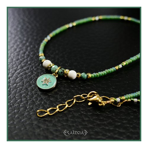 Collier pendentif fleur turquoise africaine howlite blanc strass cristal perles japonaises vert givré perles plaqué or 24 carats (#c389)