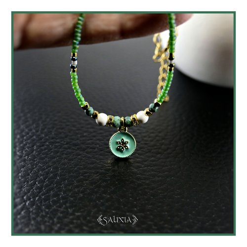 Collier pendentif fleur turquoise africaine howlite blanc strass cristal perles japonaises vert givré perles plaqué or 24 carats (#c389)