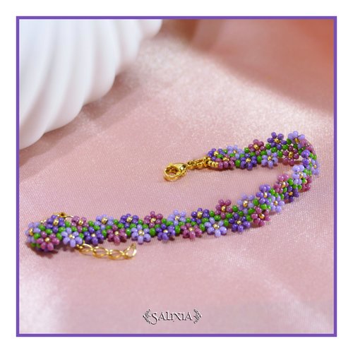 Bracelet frise petites fleurs tissé à l'aiguille en perles de verre japonaises mousqueton acier inoxydable doré (#bc486.a)