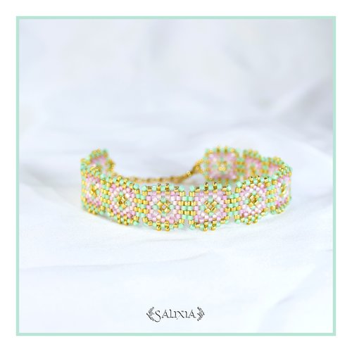 Bracelet granny square tissé à l'aiguille perles de verre japonaises fermoir acier inoxydable doré (#bc498)