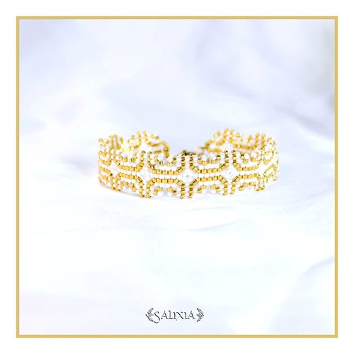 Bracelet granny square tissé à l'aiguille perles de verre japonaises fermoir acier inoxydable doré (#bc507)