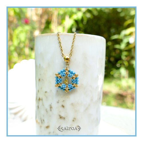 Collier pendentif tissé à l'aiguille perles japonaises bleu clair chaine et mousqueton acier inoxydable doré or fin (#c429)