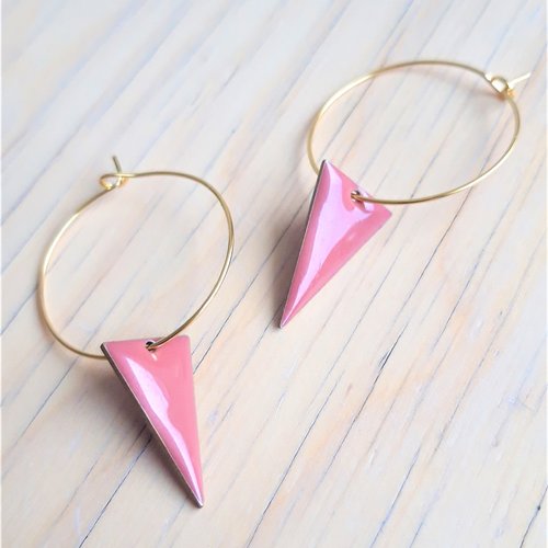 Créoles dorées avec triangle rose