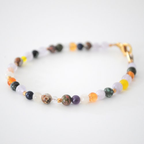Bracelet de perles de différentes pierres fines multicolores