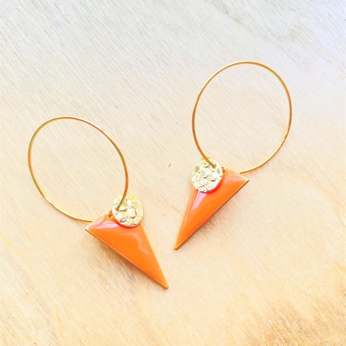 Boucles d'oreilles créoles dorées avec sequin triangle orange