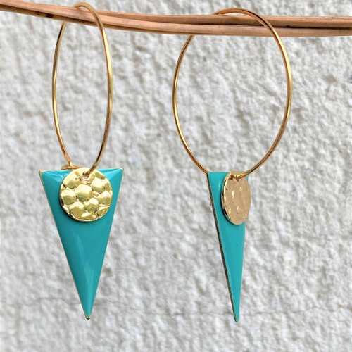 Boucles d'oreilles créoles dorées avec sequin triangle vert sarcelle