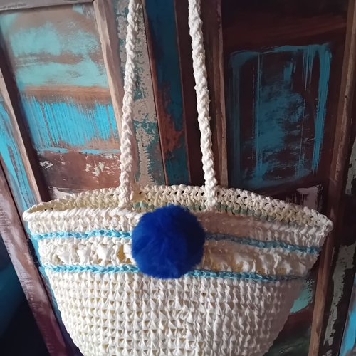 Panier raphia