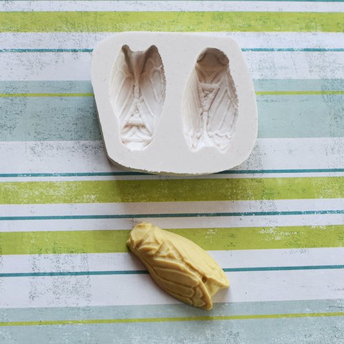 Moule en silicone de 2 cigales 4 cm